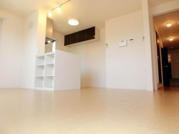 �y���ԁE���r���O�z�@