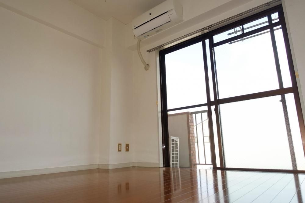 �y�Q���z�@