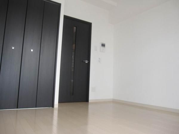 �y���ԁE���r���O�z�@