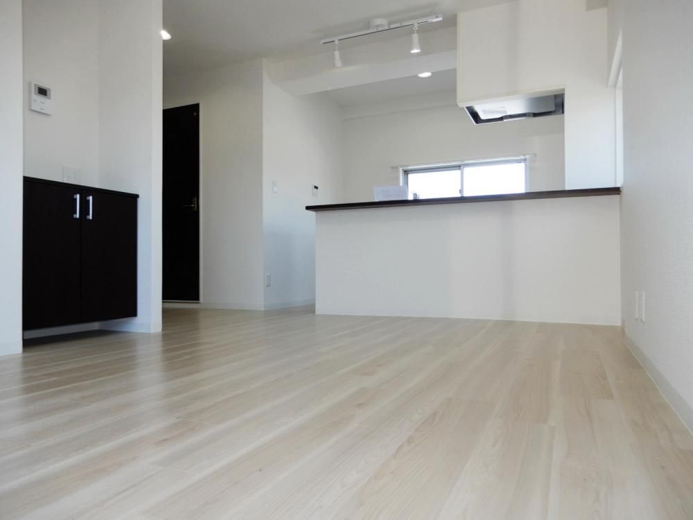 �y���ԁE���r���O�z�@