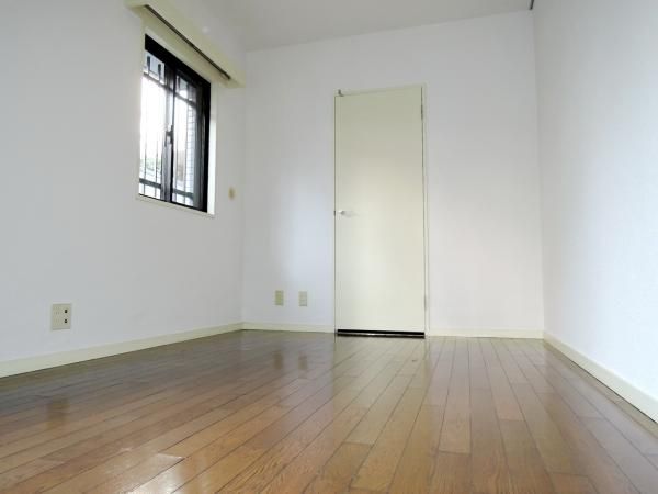 �y�Q���z�@