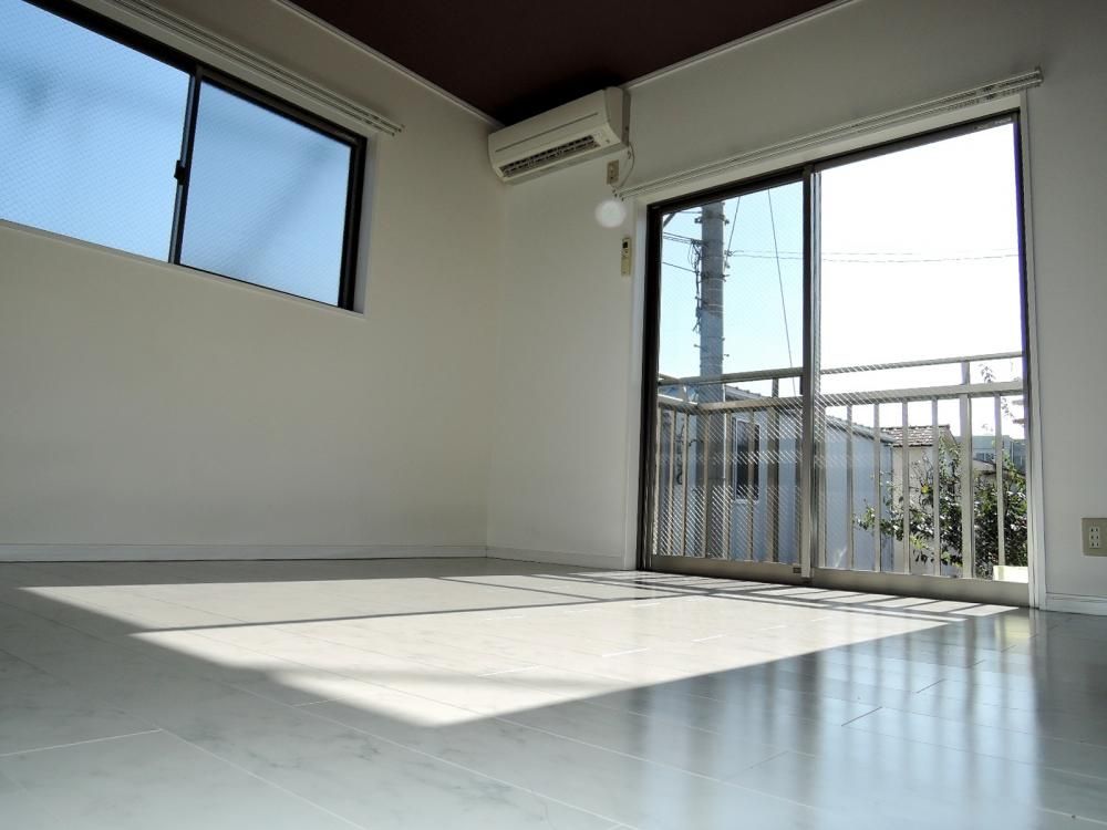 �y���]�z�@