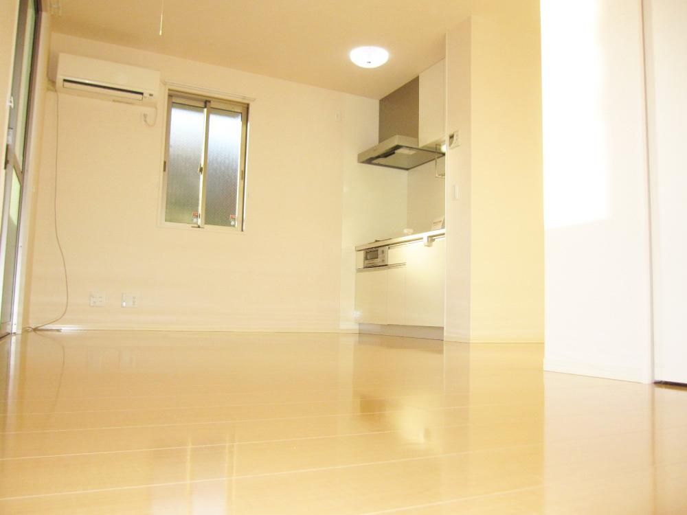 �y���ԁE���r���O�z�@