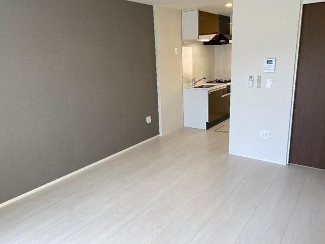 �y���ԁE���r���O�z�@