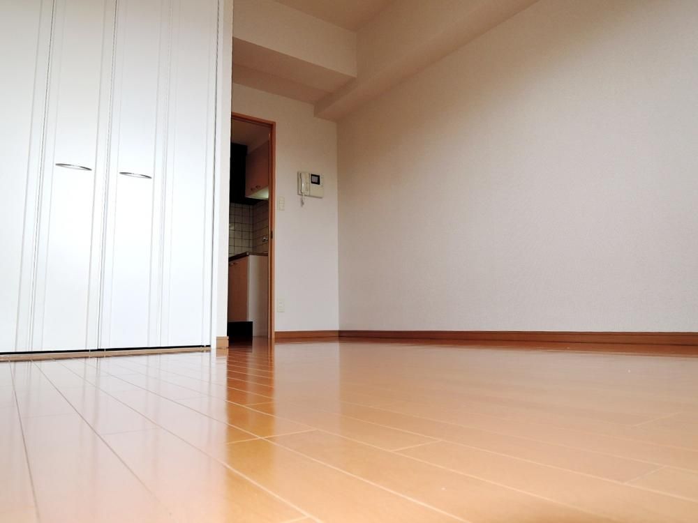 �y���ԁE���r���O�z�@