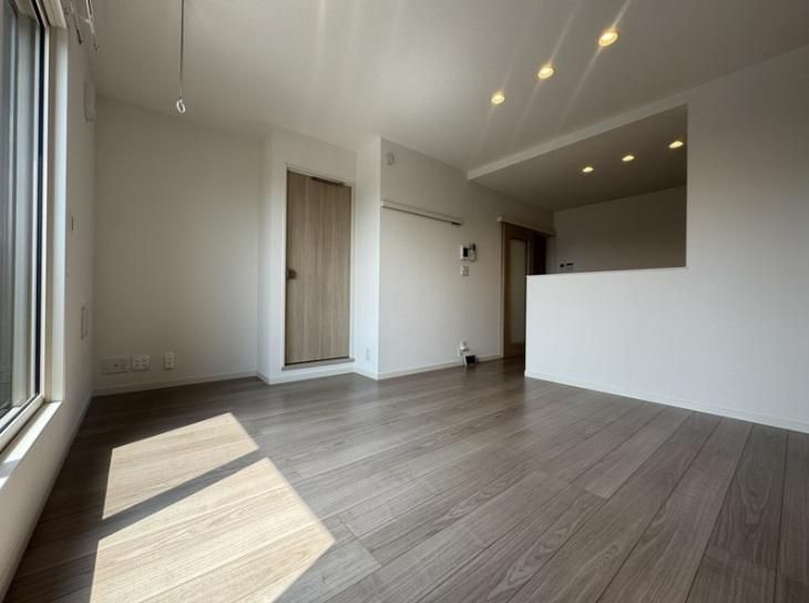 �y���ԁE���r���O�z�@