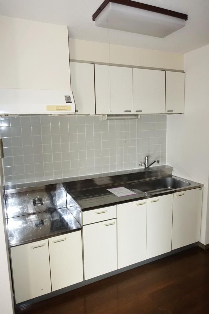 �y�L�b�`���z�@