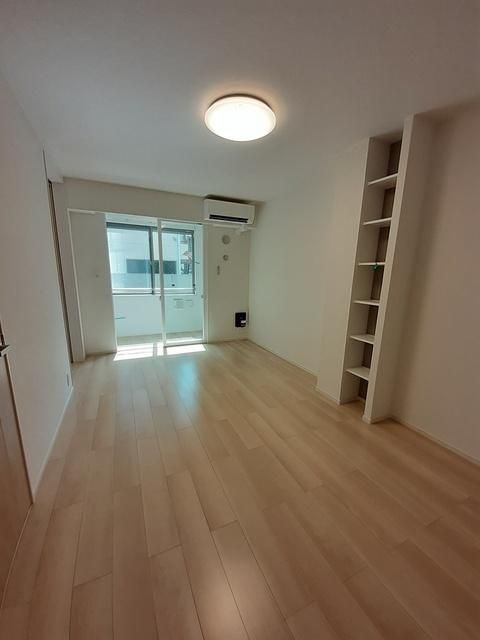 �y���ԁE���r���O�z�@