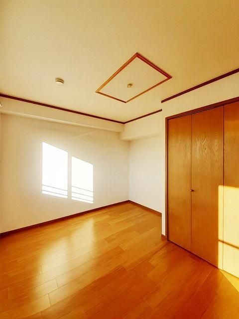 �y�Q���z�@