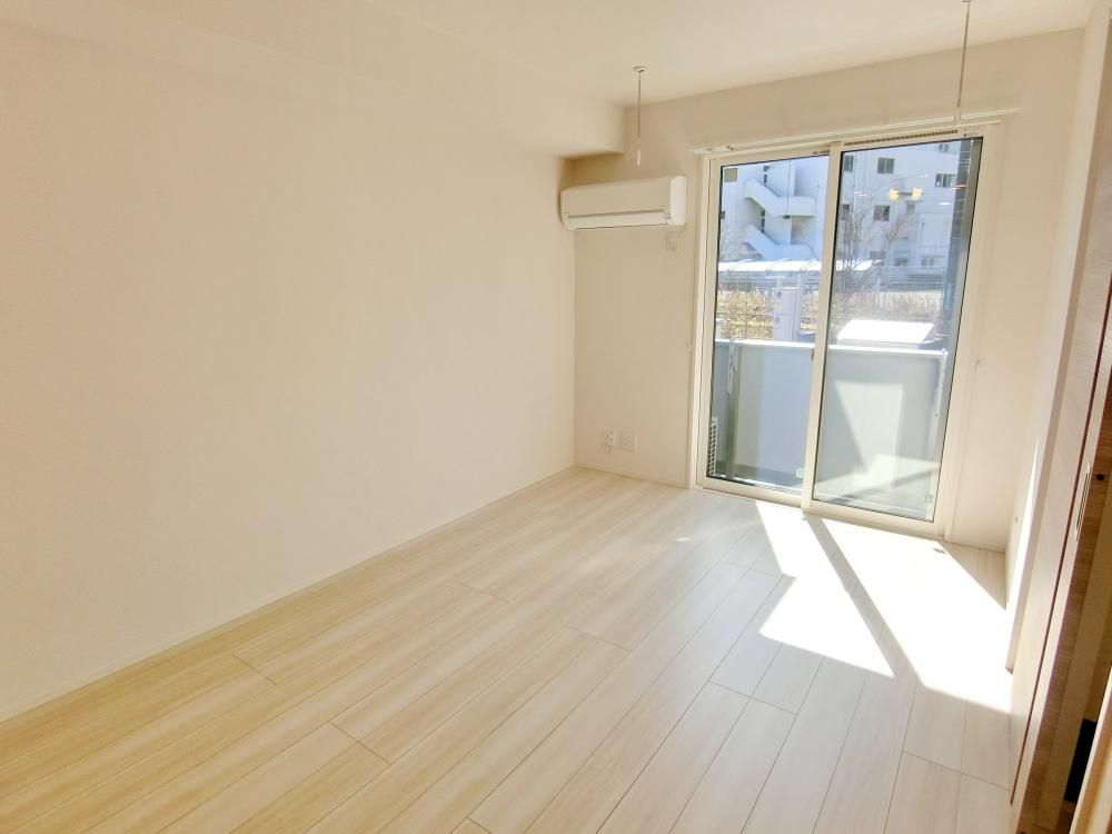 �y���ԁE���r���O�z�@