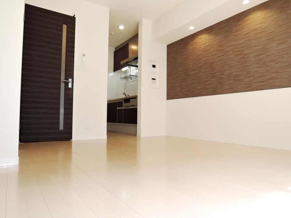 �y���ԁE���r���O�z�@