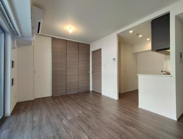 �y���ԁE���r���O�z�@