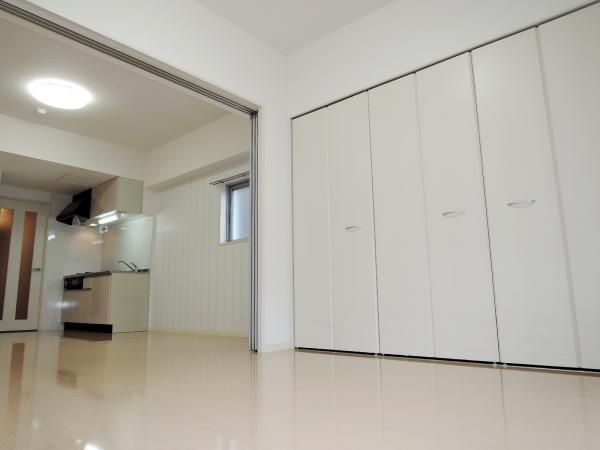 �y�Q���z�@