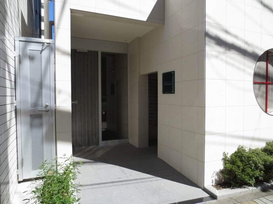 �y�G���g�����X�z�@