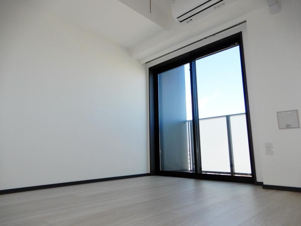 �y�Q���z�@