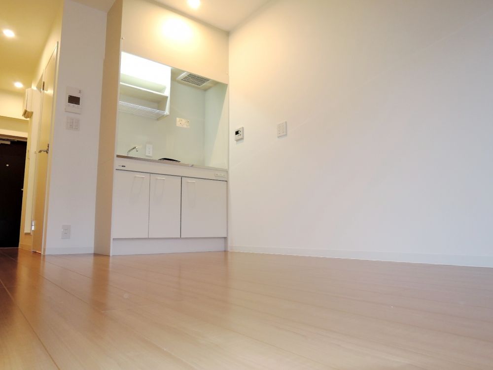 �y���ԁE���r���O�z�@