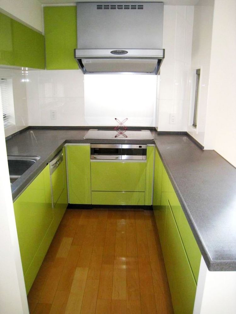 �y�L�b�`���z�@