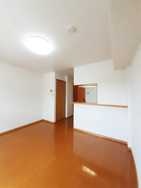 �y���ԁE���r���O�z�@