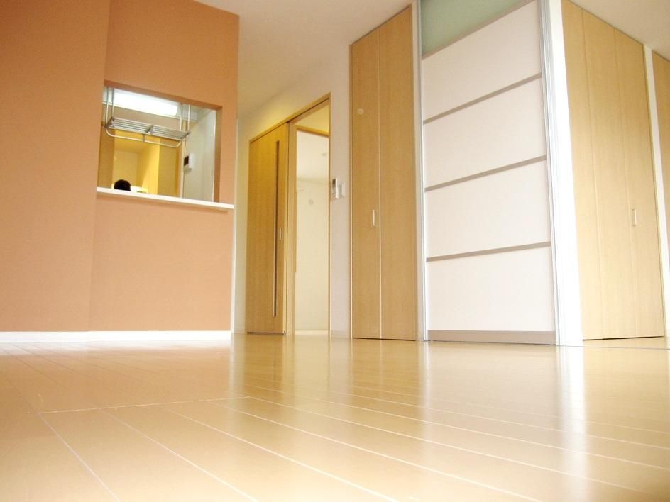 �y���ԁE���r���O�z�@