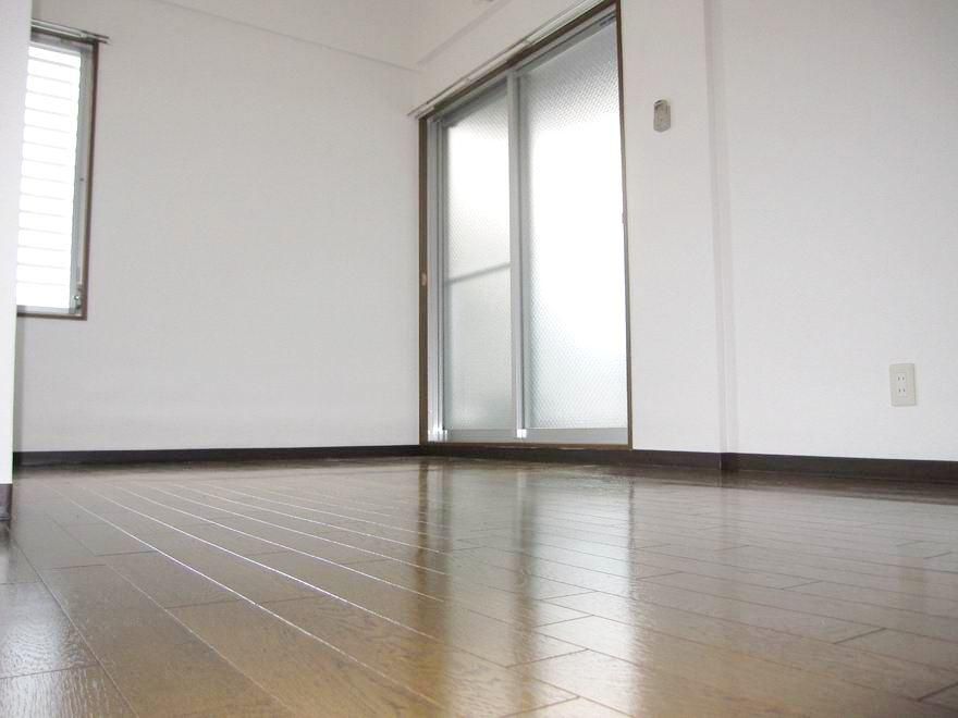 �y�Q���z�@