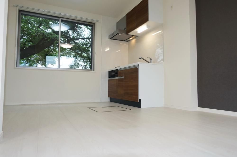 �y���ԁE���r���O�z�@