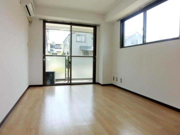 �y�Q���z�@