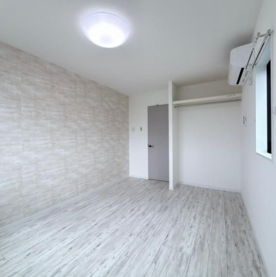 �y���ԁE���r���O�z�@