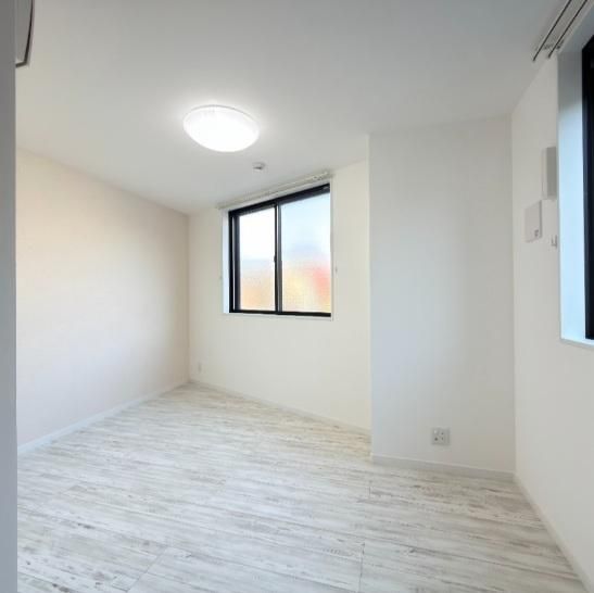 �y���ԁE���r���O�z�@