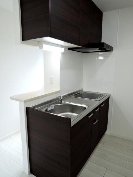 yLb`z@