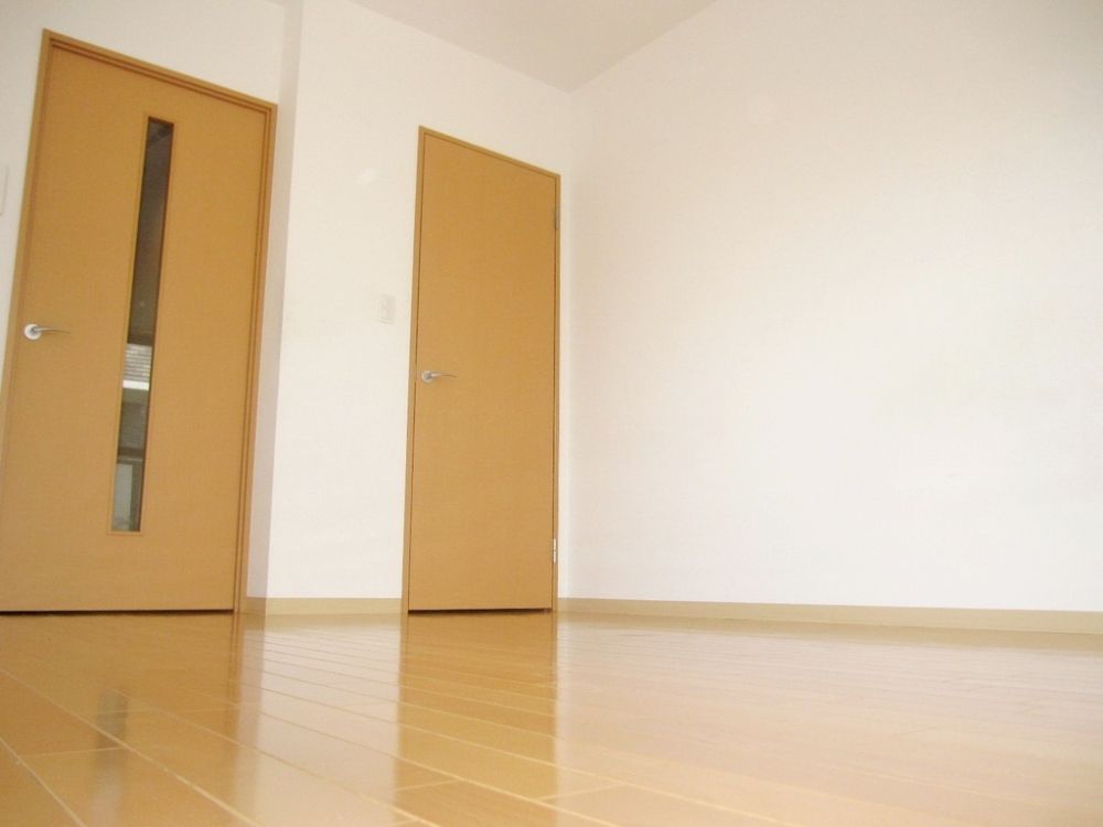 �y���ԁE���r���O�z�@