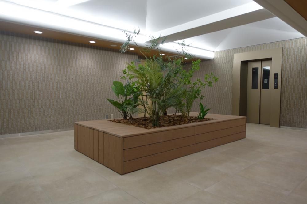 �y�G���g�����X�z�@