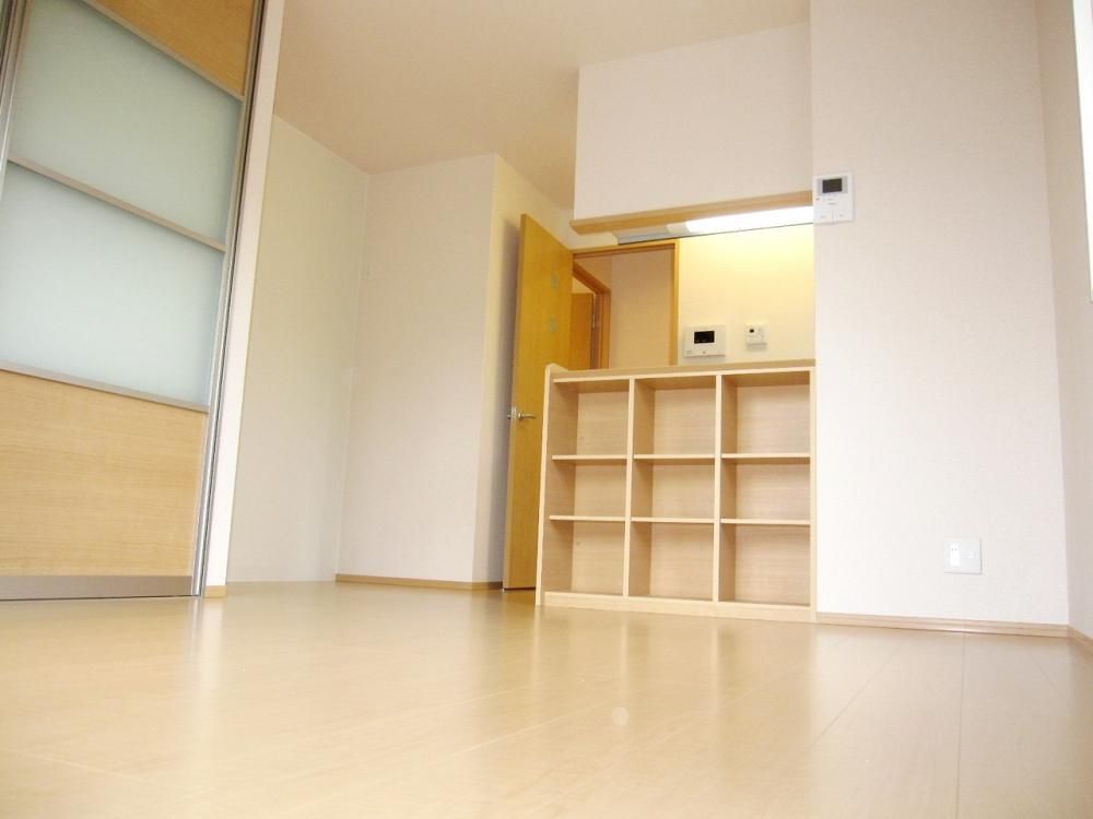 �y���ԁE���r���O�z�@