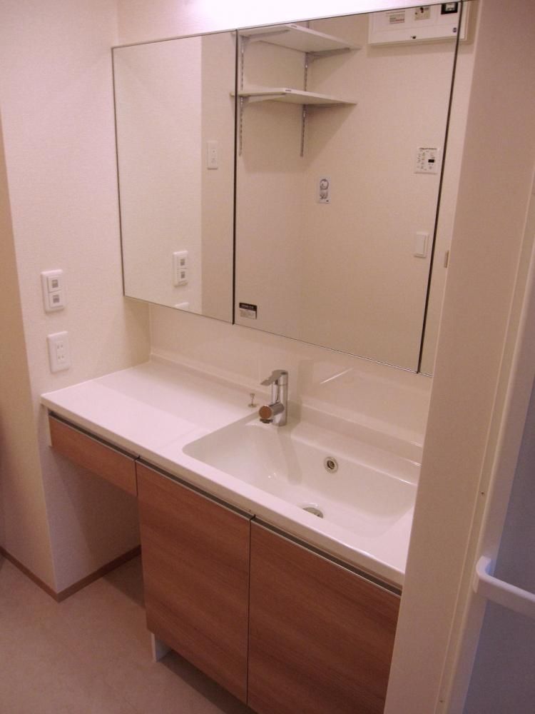 �y���ʏ��z�@