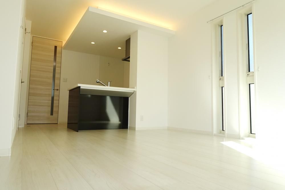 �y���ԁE���r���O�z�@