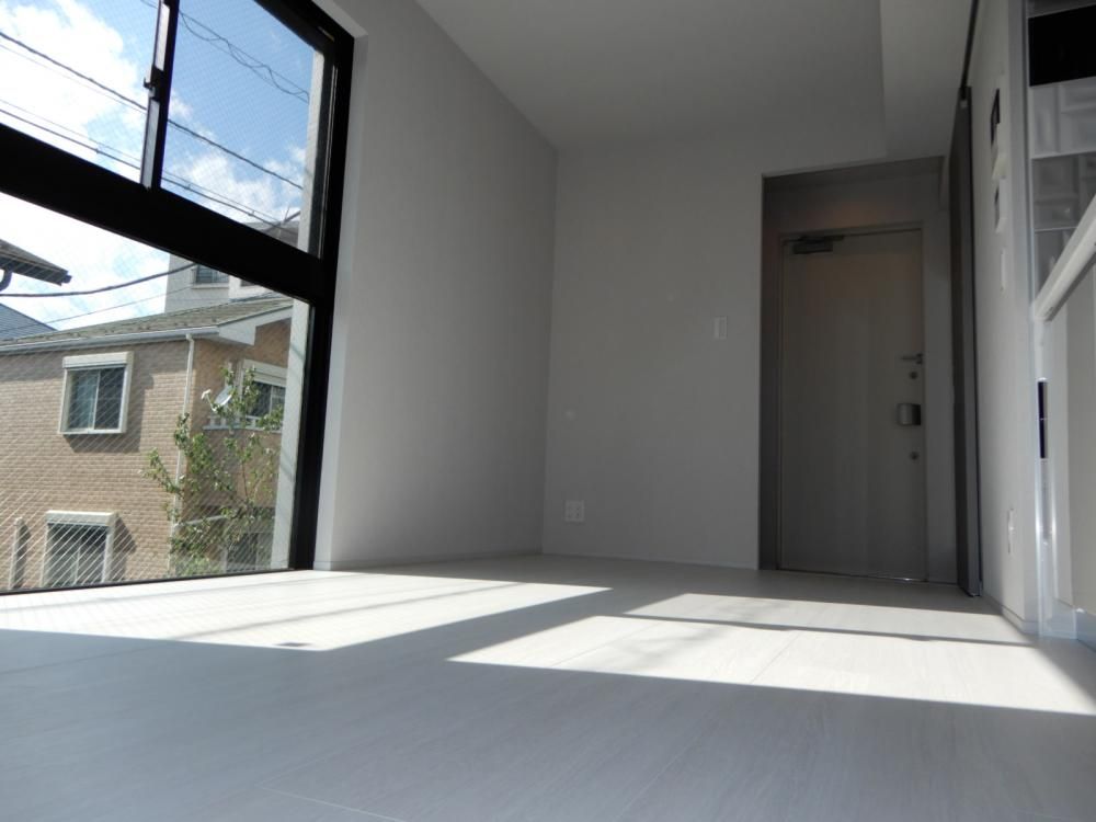 �y�����E���r���O�z�@