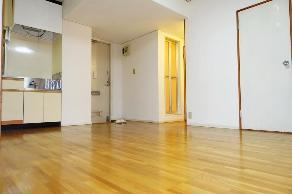 �y���ԁE���r���O�z�@