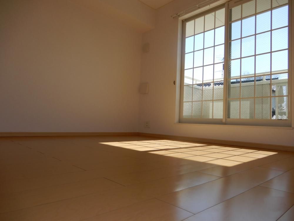 �y�����E���r���O�z�@