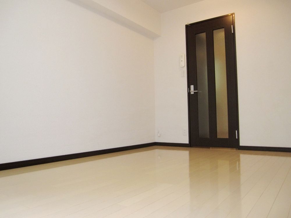 �y���ԁE���r���O�z�@