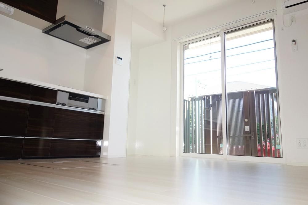 �y���ԁE���r���O�z�@