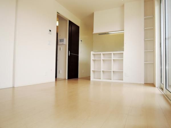 �y���ԁE���r���O�z�@