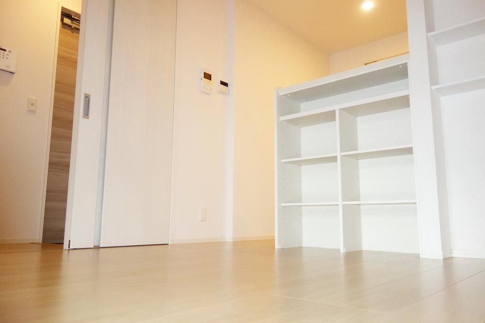 �y���ԁE���r���O�z�@