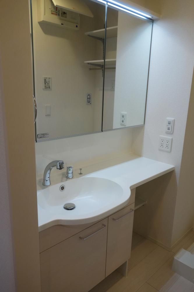 �y���ʏ��z�@