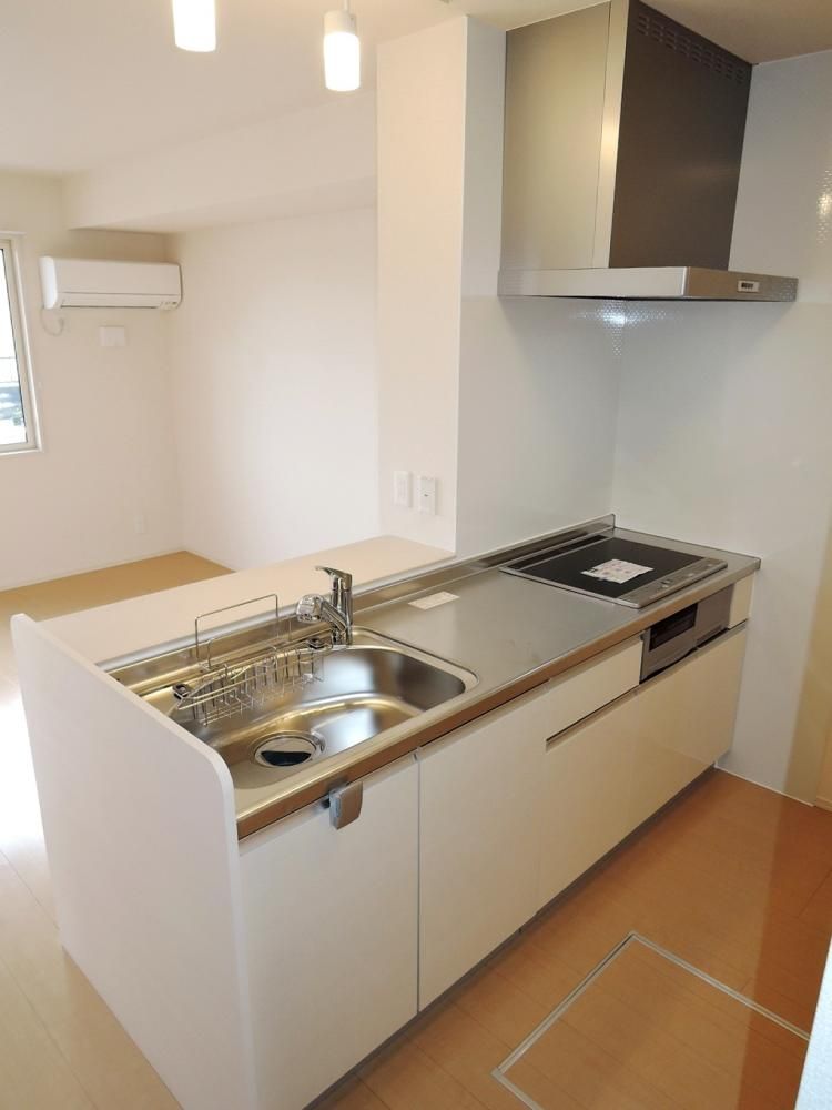 �y�L�b�`���z�@