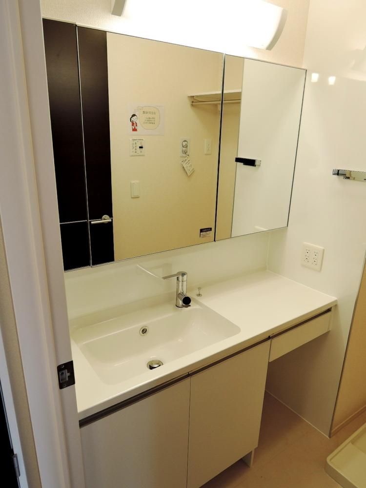 �y���ʏ��z�@