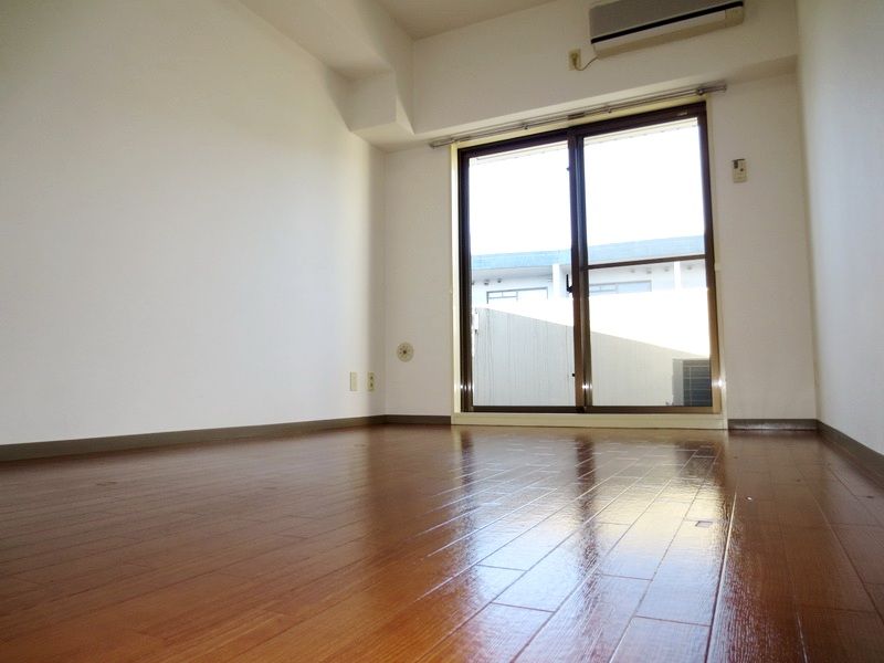 �y�Q���z�@