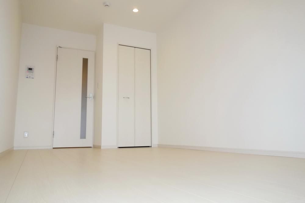 �y���ԁE���r���O�z�@