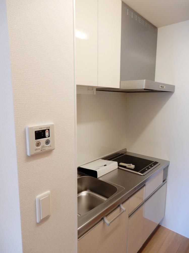 �y�L�b�`���z�@