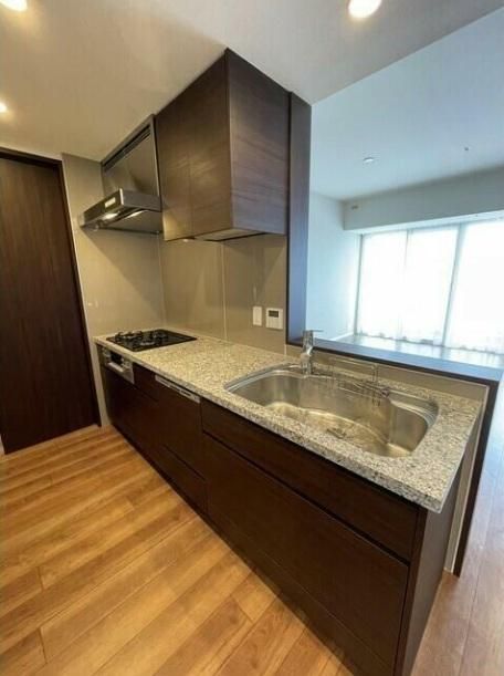 �y�L�b�`���z�@