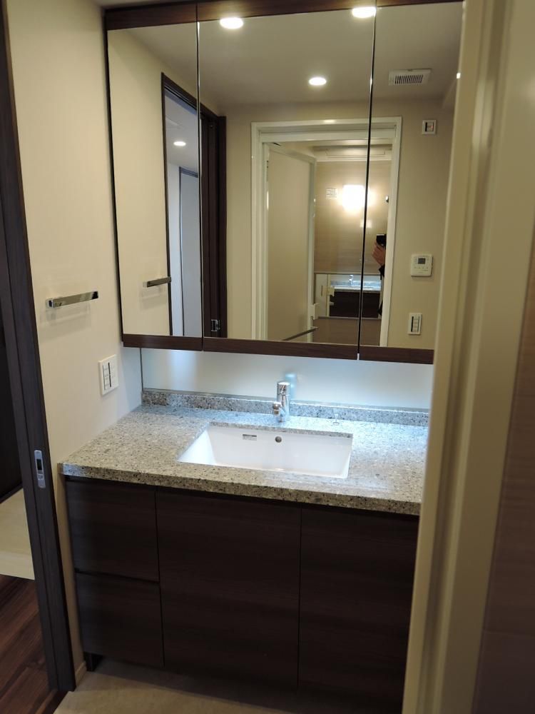 �y���ʏ��z�@