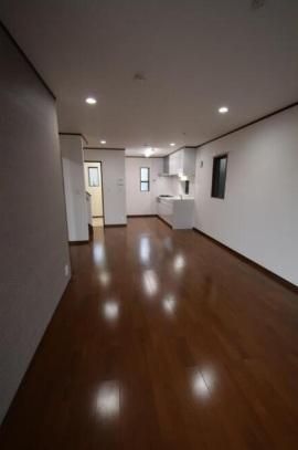 �y���ԁE���r���O�z�@